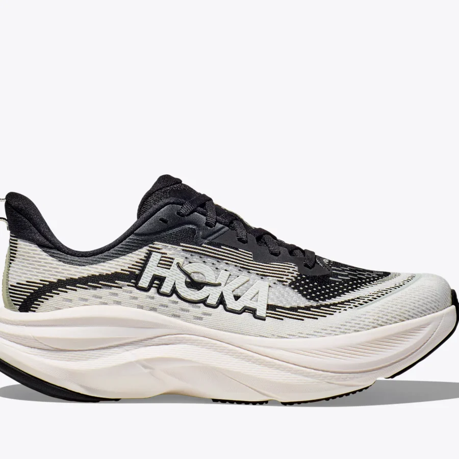 HOKA Skyflow — Noir / Blanc