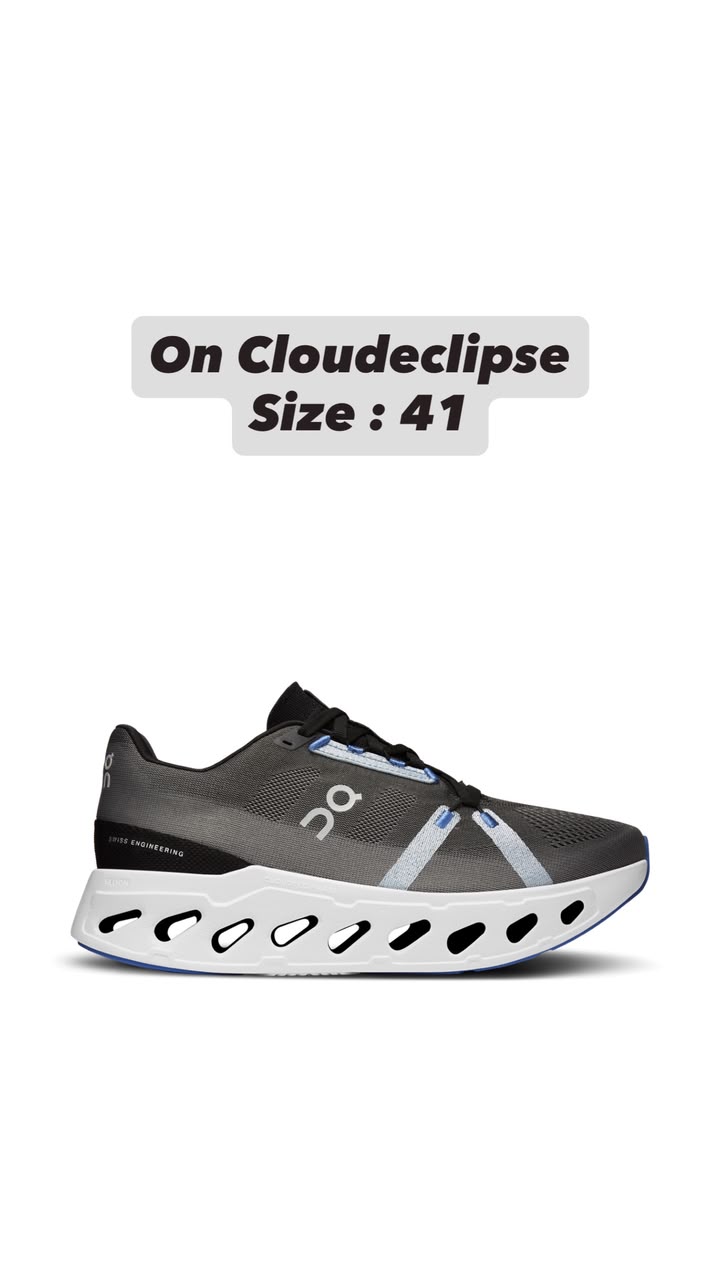 On Cloudeclipse — Gris / Bleu